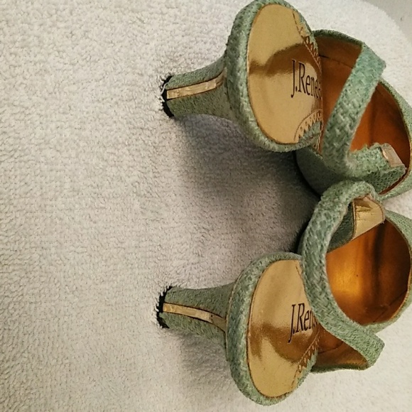 Shoes - Picture 4 of 7